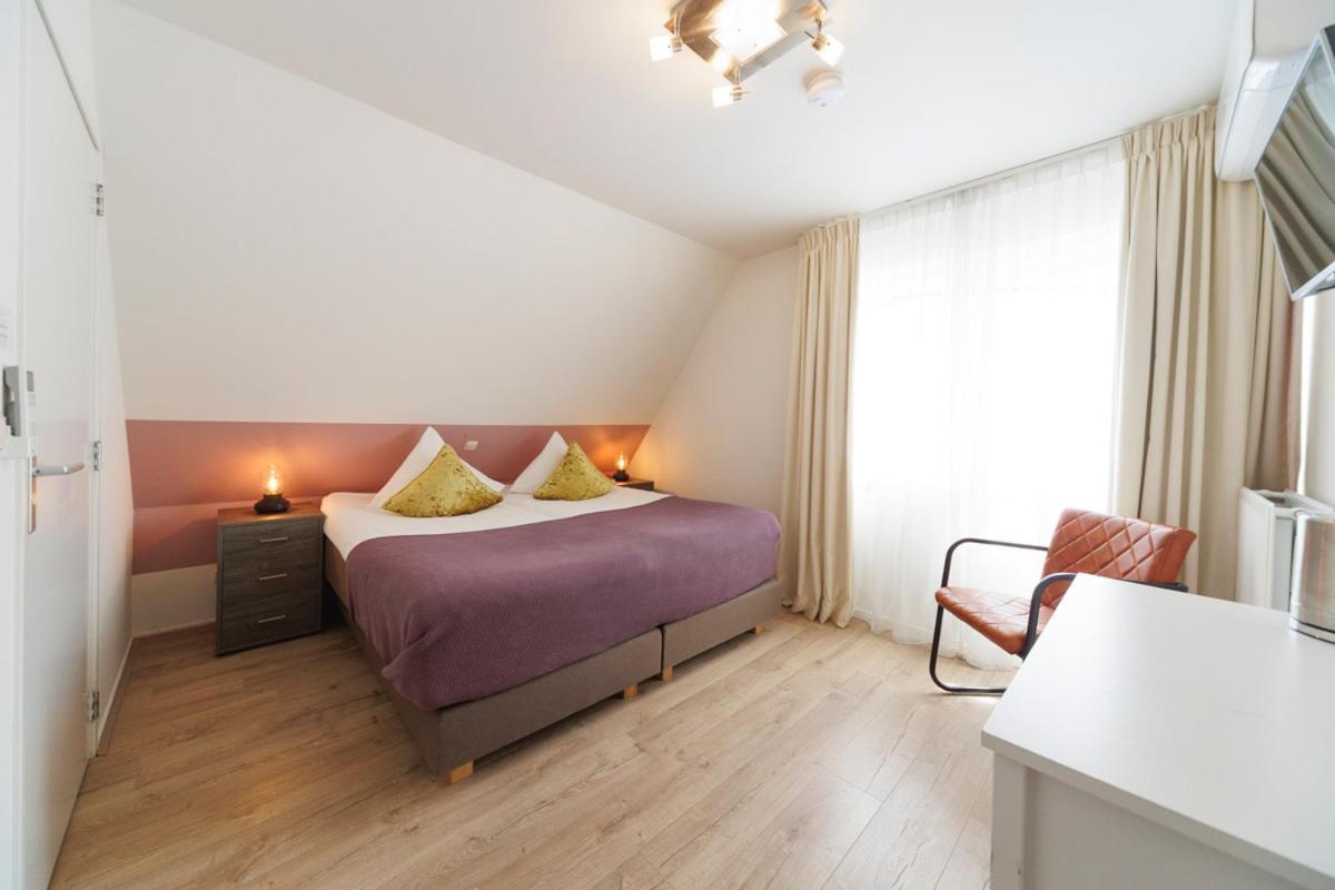 Hotel-Restaurant De Boer'Nkinkel โฮนเดอร์โล ภายนอก รูปภาพ