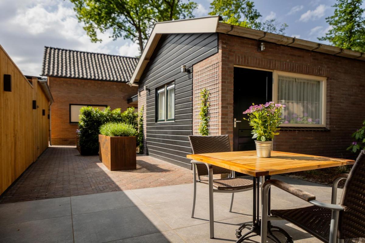 Hotel-Restaurant De Boer'Nkinkel โฮนเดอร์โล ภายนอก รูปภาพ