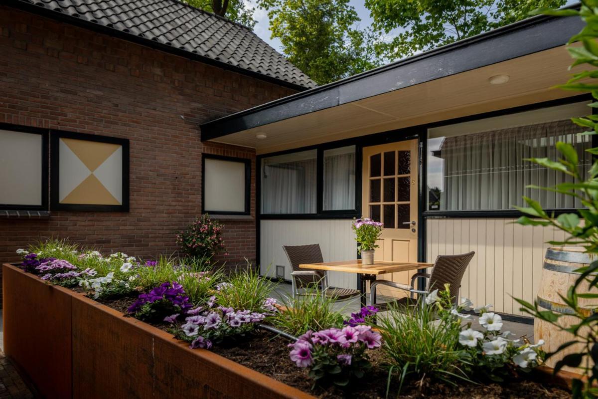 Hotel-Restaurant De Boer'Nkinkel โฮนเดอร์โล ภายนอก รูปภาพ